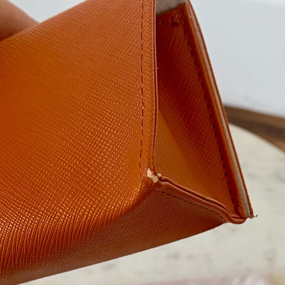 Tory Burch Sunglasses - Picture 9 of 13